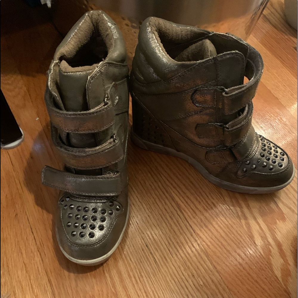 Gold/metallic sneaker wedges